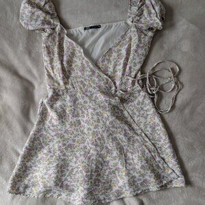 3/$30 Floral off the shoulder wrap around dress